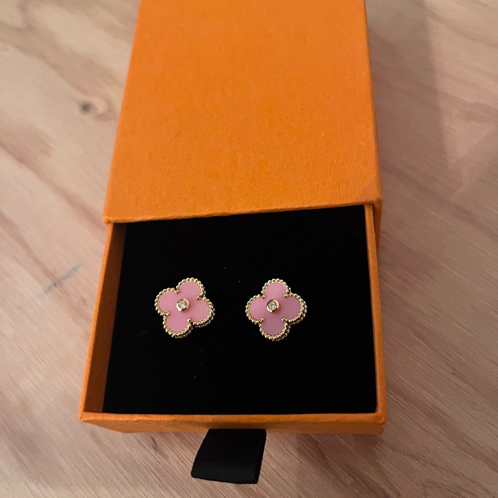 Brand new pink enamel sterling silver 925